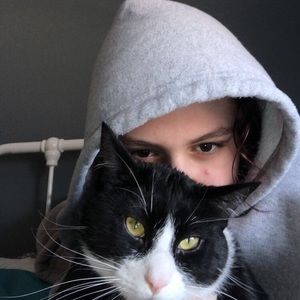 Meet your Posher, Ella